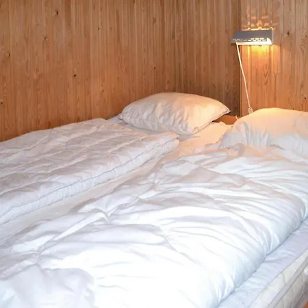 Three-bedroom In Oksbøl