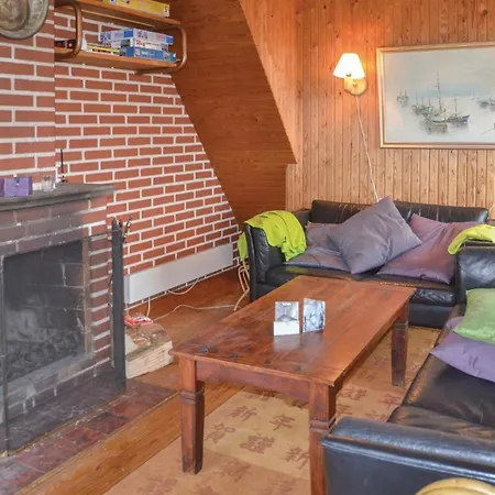 Casa de Férias Three-bedroom In Oksbøl